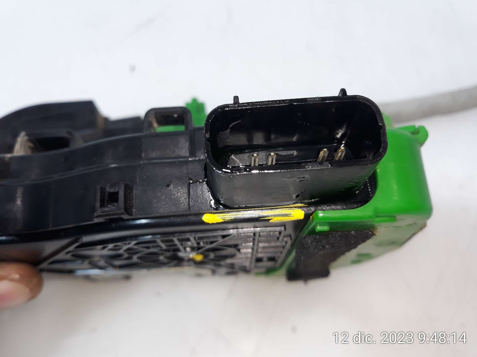 CERRADURA PUERTA DELANTERA DERECHA HYUNDAI i40 I (VF) 2012-2019 (813203Z020 1568054)