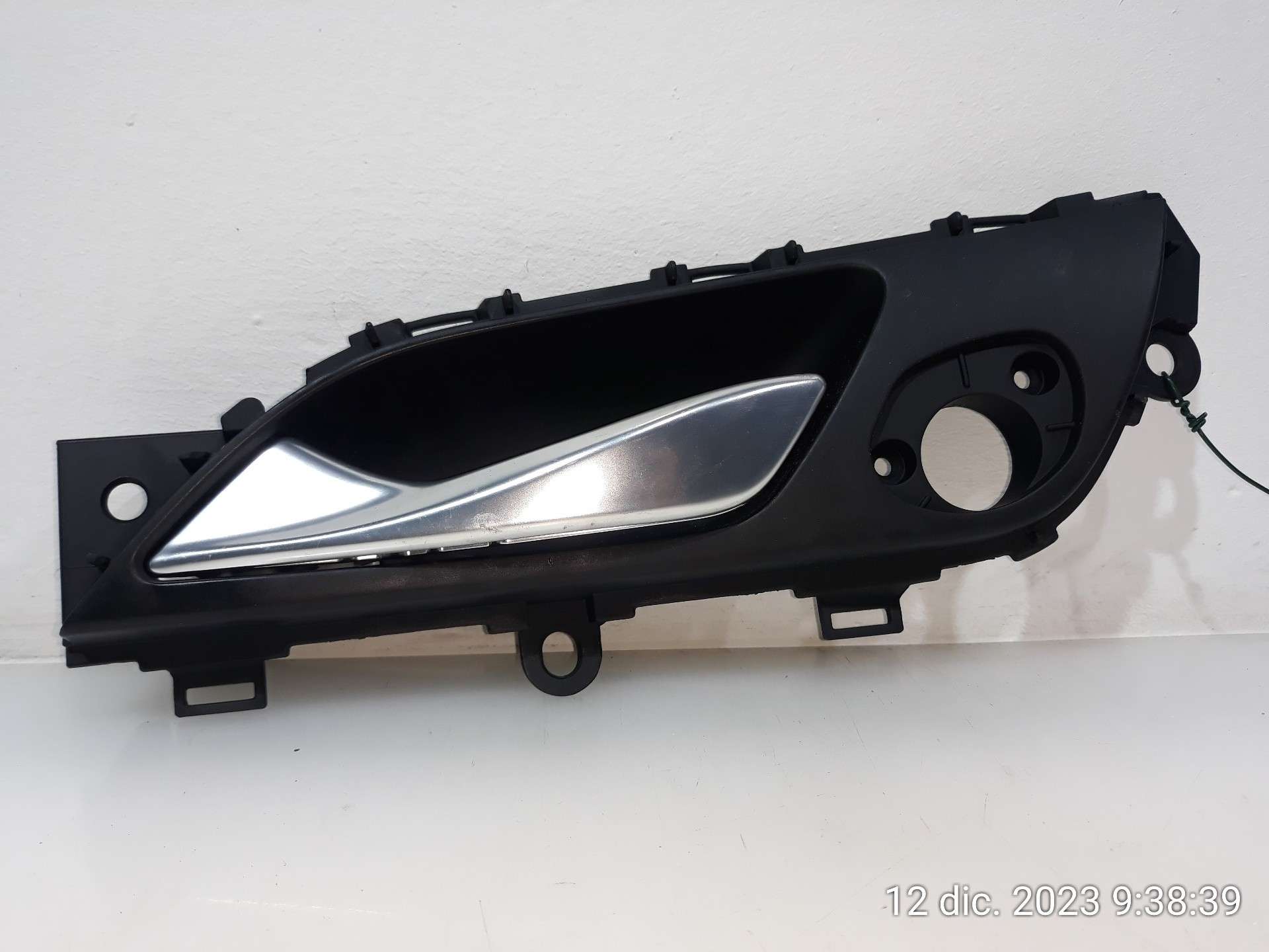 MANETA INTERIOR DELANTERA IZQUIERDA HYUNDAI i40 I (VF) 2012-2019 (826103Z030RY 1568084)