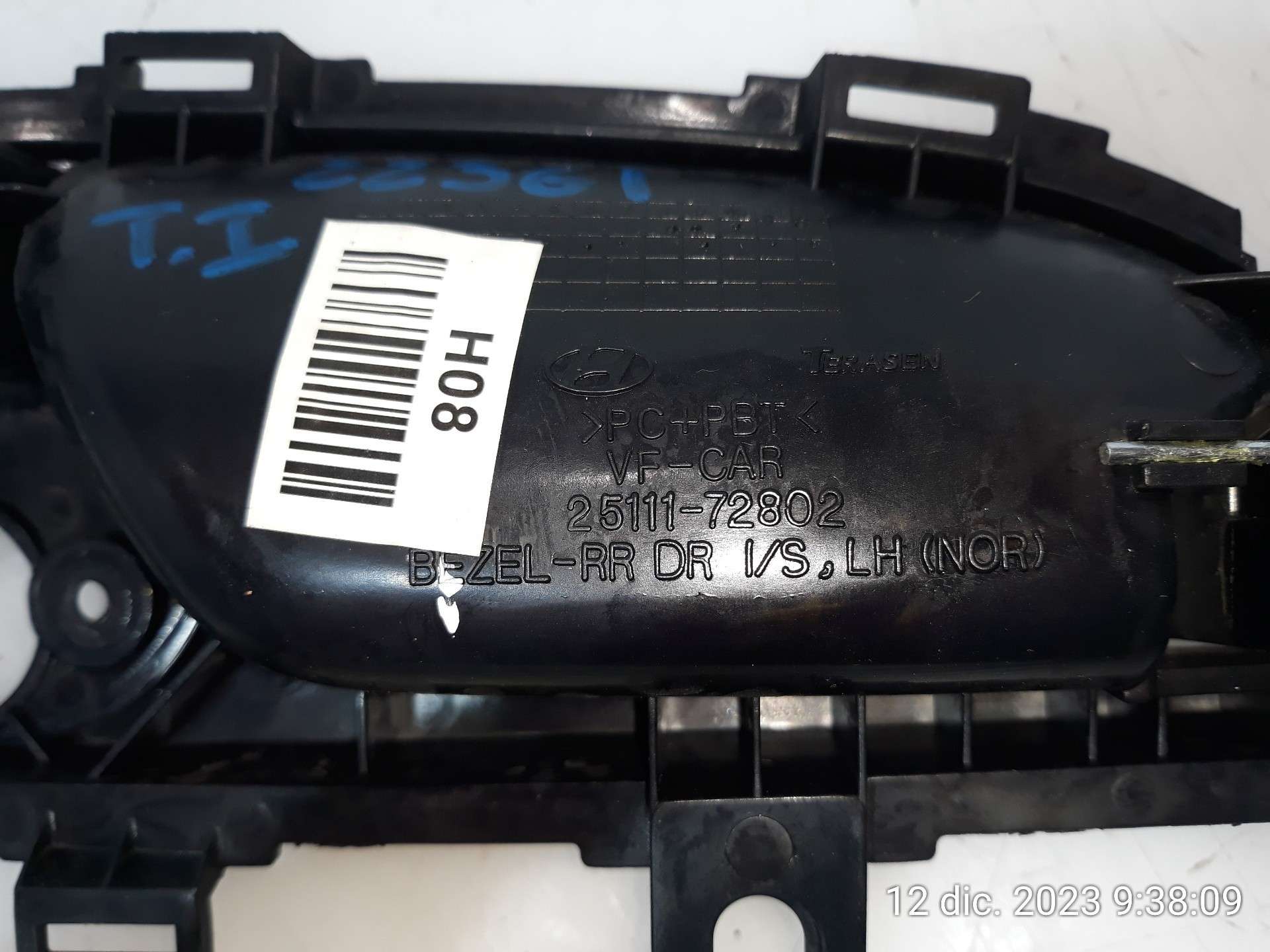 MANETA INTERIOR TRASERA IZQUIERDA HYUNDAI i40 I (VF) 2012-2019 (836103Z030RY 1568086)