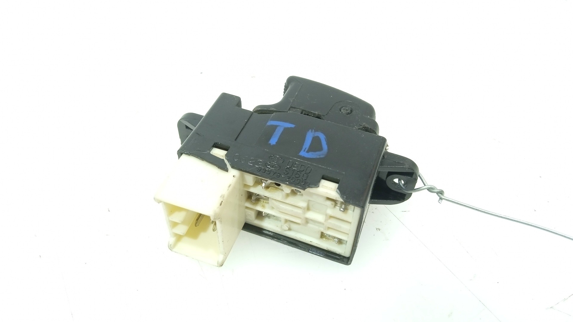 MANDO ELEVALUNAS TRASERO DERECHO HYUNDAI TERRACAN (HP) 2001-2008 (93501H1410CO 1665743)