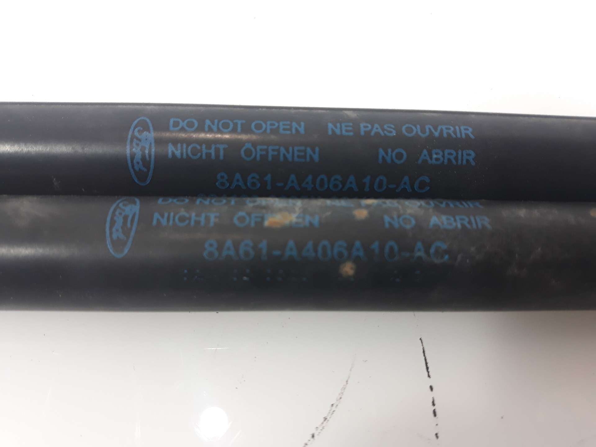 AMORTIGUADORES MALETERO / PORTON FORD FIESTA (CB1) 2008-2013 (8A61-A406A10-AC 1513552)
