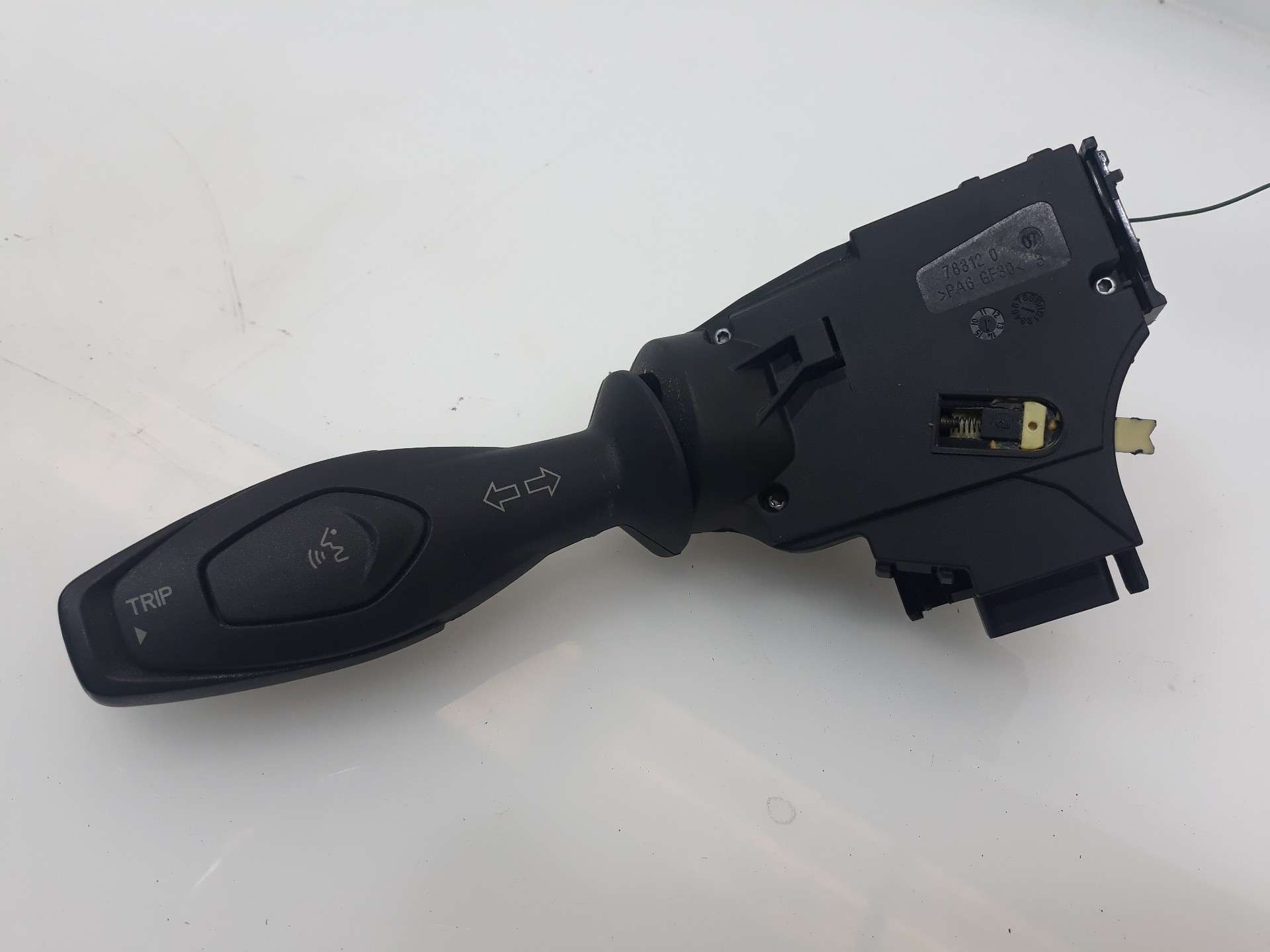 MANDO INTERMITENTES FORD FIESTA (CB1) 2008-2013 (8A6T-13335-CC 1514561)