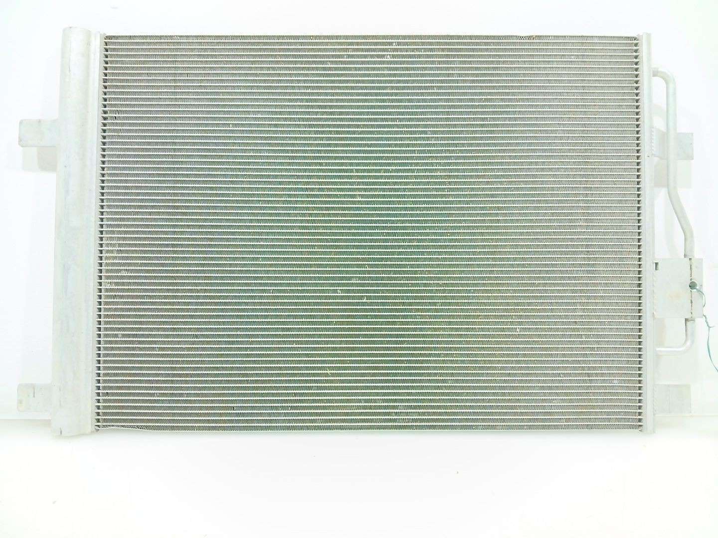 CONDENSADOR / RADIADOR  AIRE ACONDICIONADO MG ZS SUV (AZS1) 2017- (10916968 1687007)