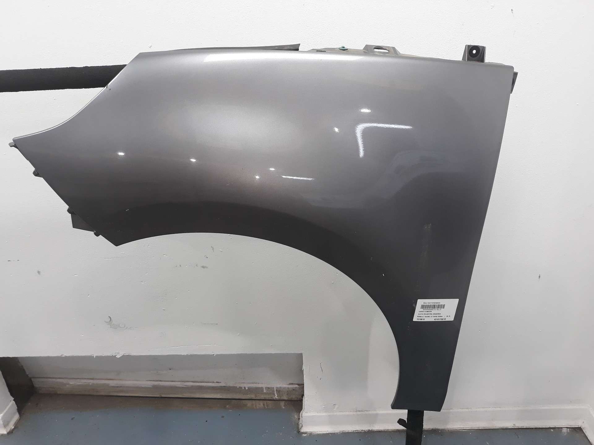 ALETA DELANTERA IZQUIERDA RENAULT SCENIC III 2009-2016 (631017581R 1515615)