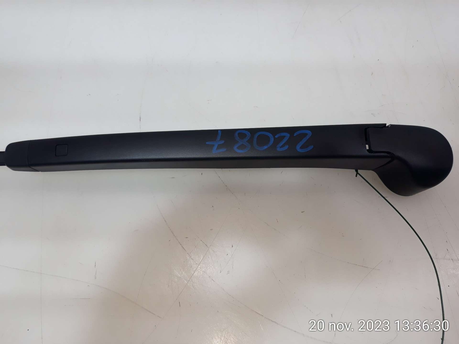 BRAZO LIMPIA TRASERO VOLKSWAGEN POLO 2017- (2G0955707 1571518)