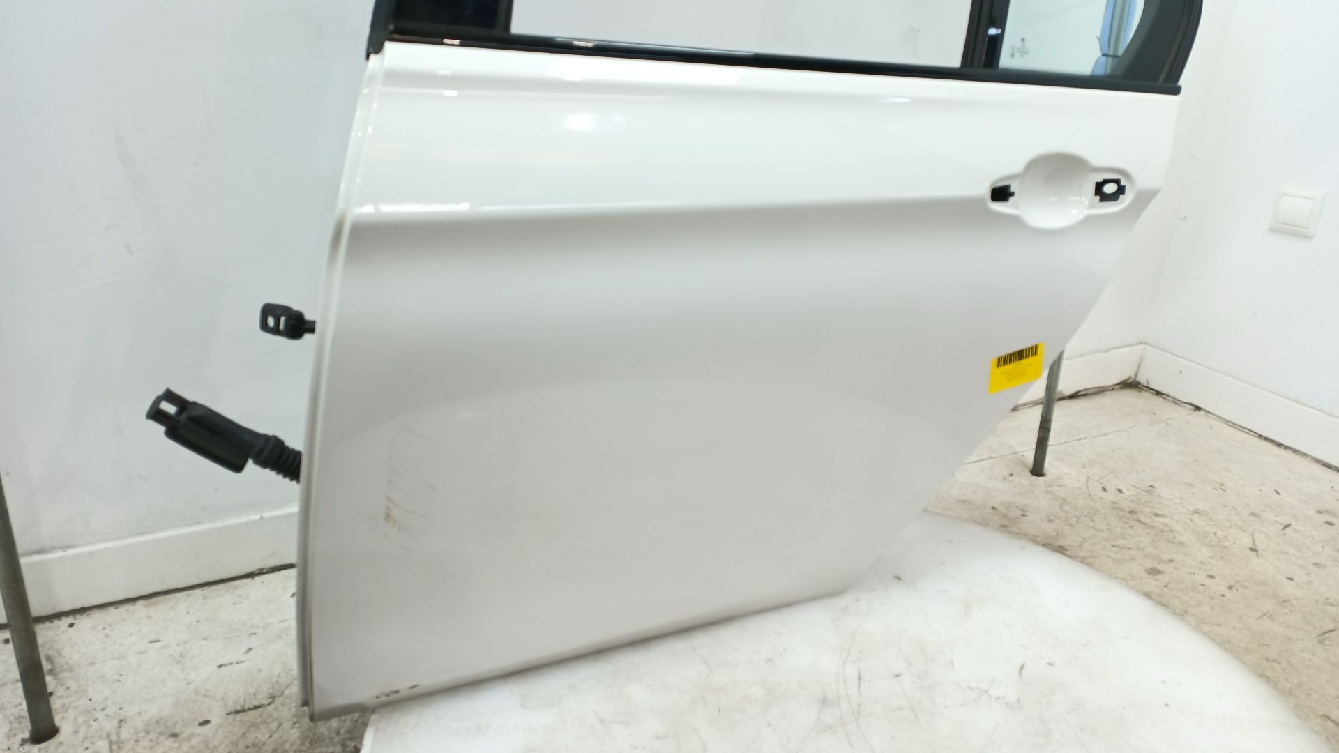 PUERTA TRASERA IZQUIERDA BMW 3 (F30, F80) 2011-2018 (41009628761 1716289)