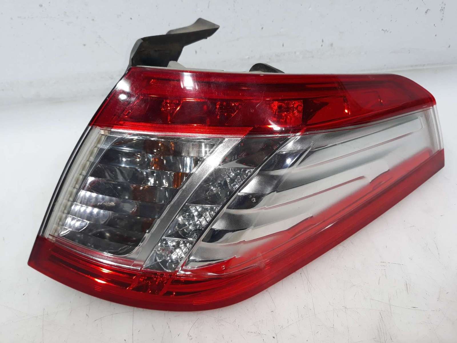 PILOTO TRASERO DERECHO PEUGEOT 508 SW 2011-2018 (9686779680 1516124)