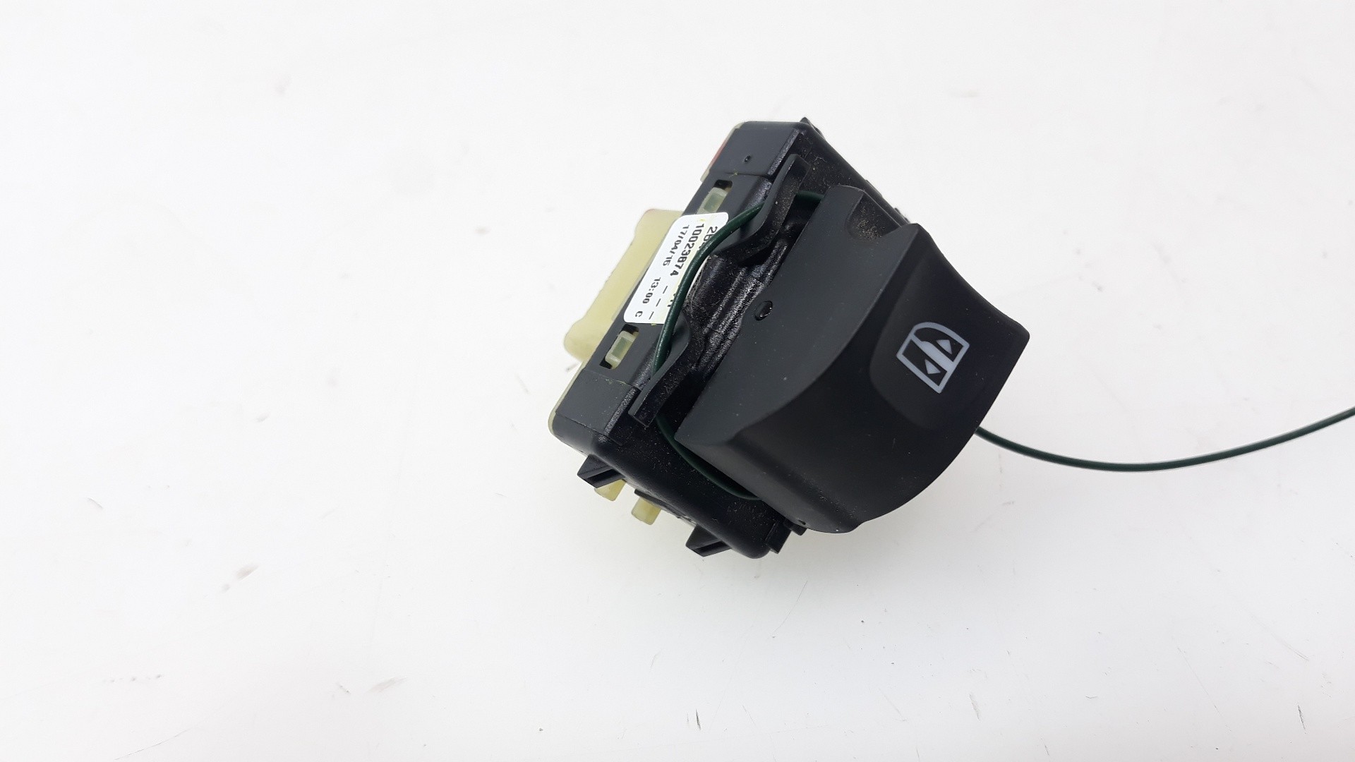 MANDO ELEVALUNAS DELANTERO DERECHO RENAULT CAPTUR 2013- (254218614R 1625107)