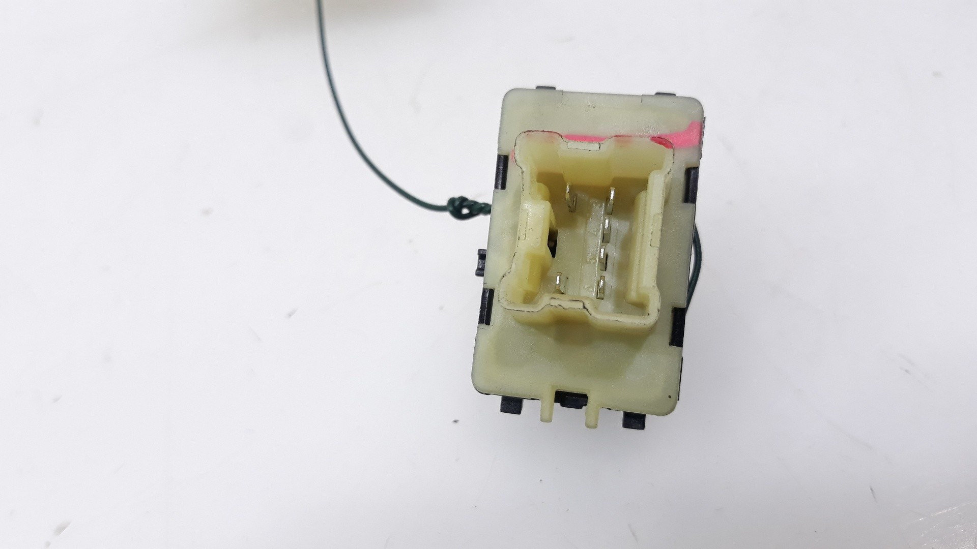 MANDO ELEVALUNAS DELANTERO DERECHO RENAULT CAPTUR 2013- (254218614R 1625107)