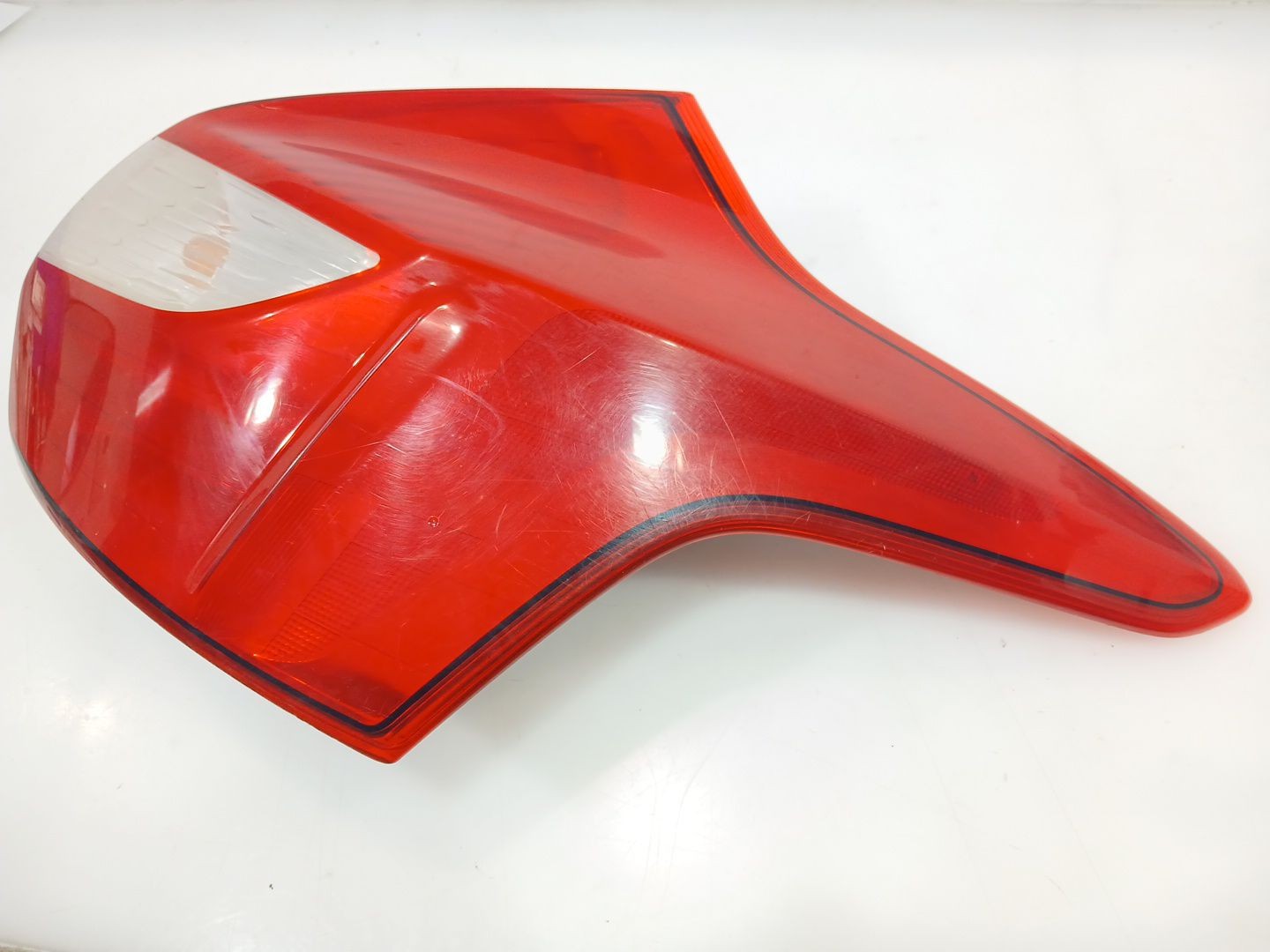 PILOTO TRASERO DERECHO FORD FOCUS III 2010- (1825319 1672626)