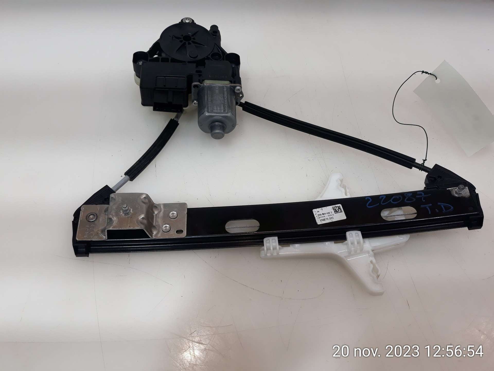 ELEVALUNAS TRASERO DERECHO VOLKSWAGEN POLO 2017- (2G6839462C 1518356)