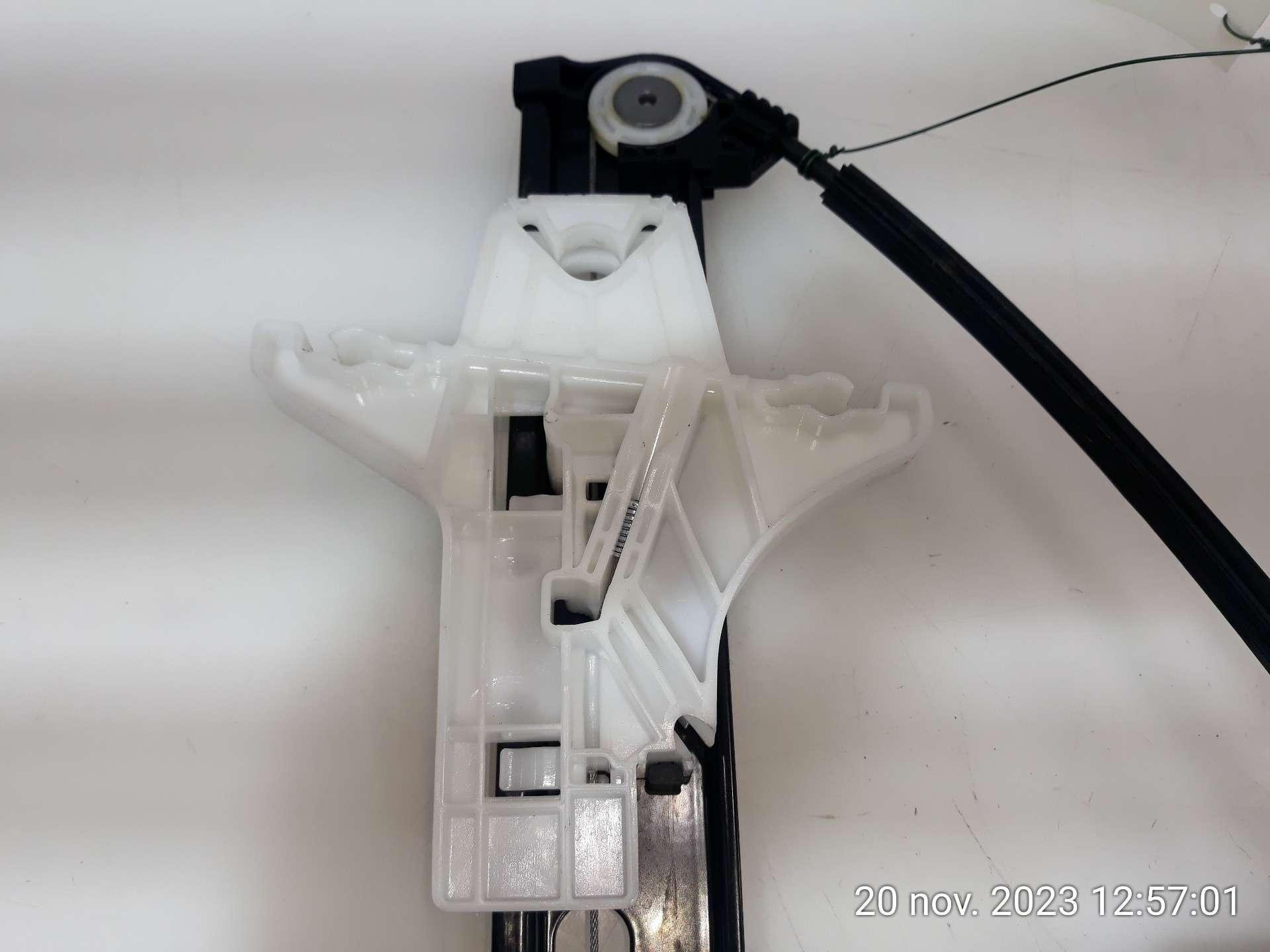 ELEVALUNAS TRASERO DERECHO VOLKSWAGEN POLO 2017- (2G6839462C 1518356)