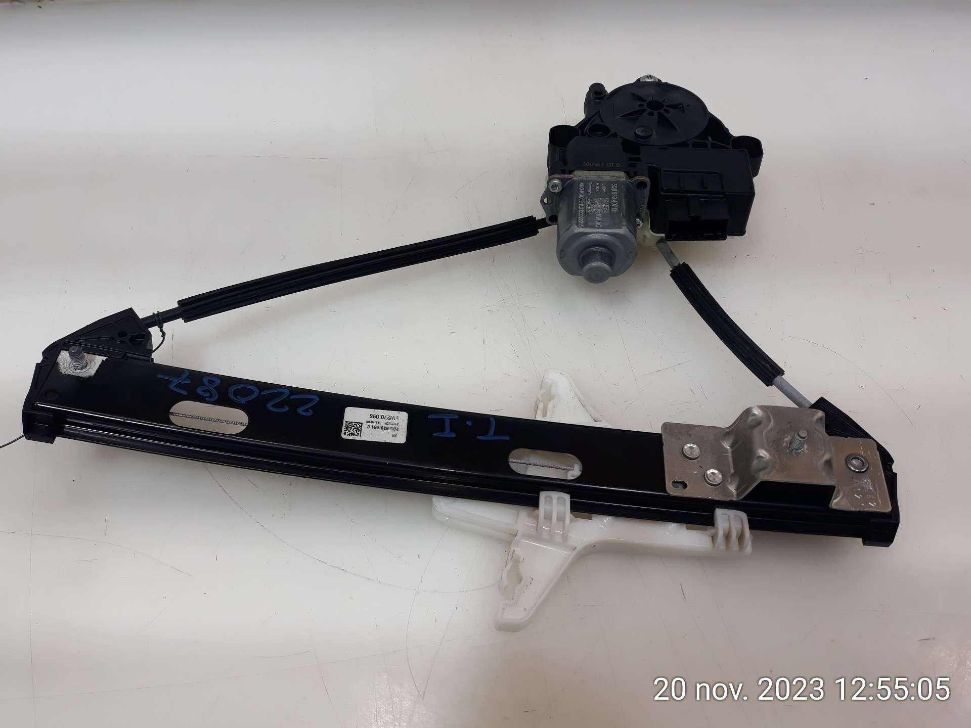 ELEVALUNAS TRASERO IZQUIERDO VOLKSWAGEN POLO 2017- (2G6839461C 1518357)