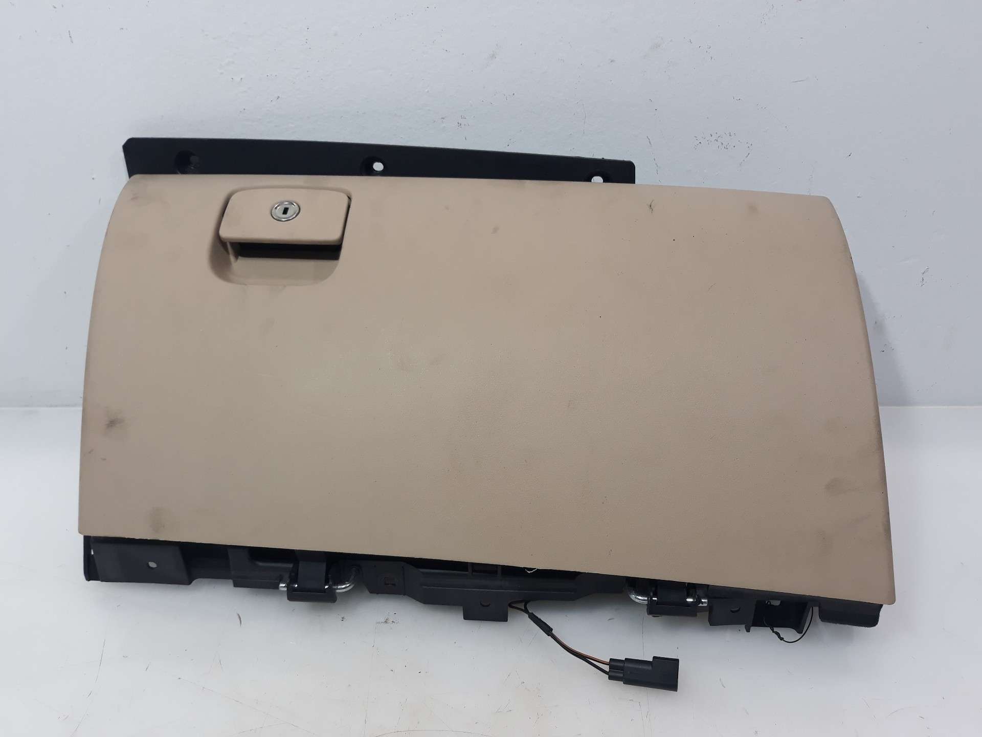 GUANTERA JAGUAR XF II (X260) 2015- (GX730060T10AC 1518493)