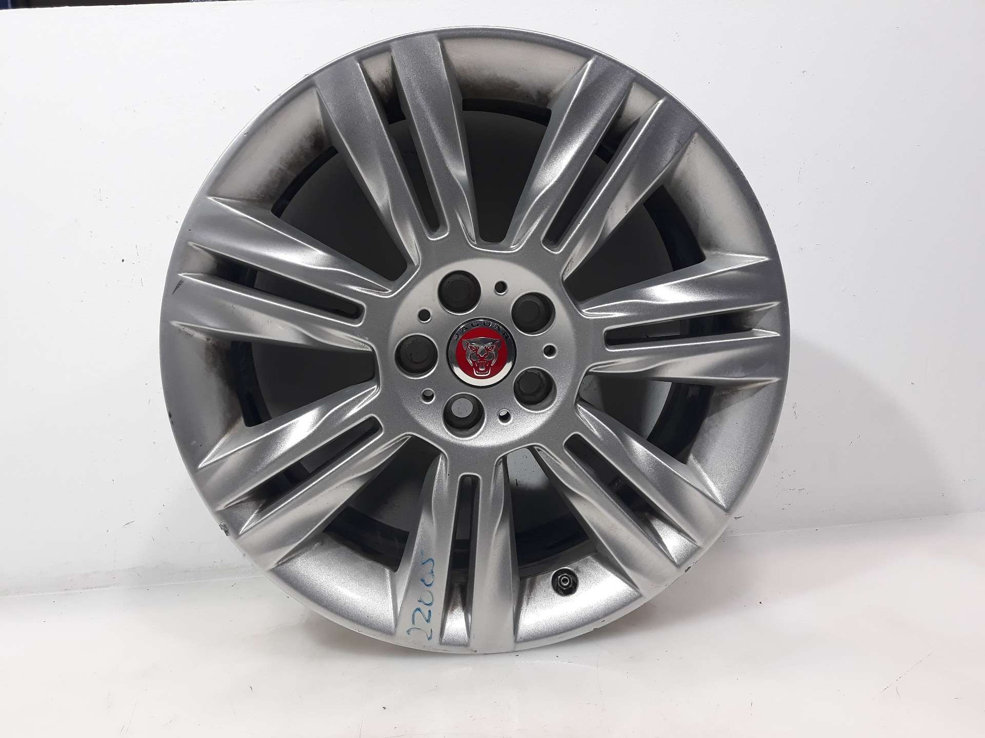 LLANTA JAGUAR XF II (X260) 2015- (T2H4952 1518497)