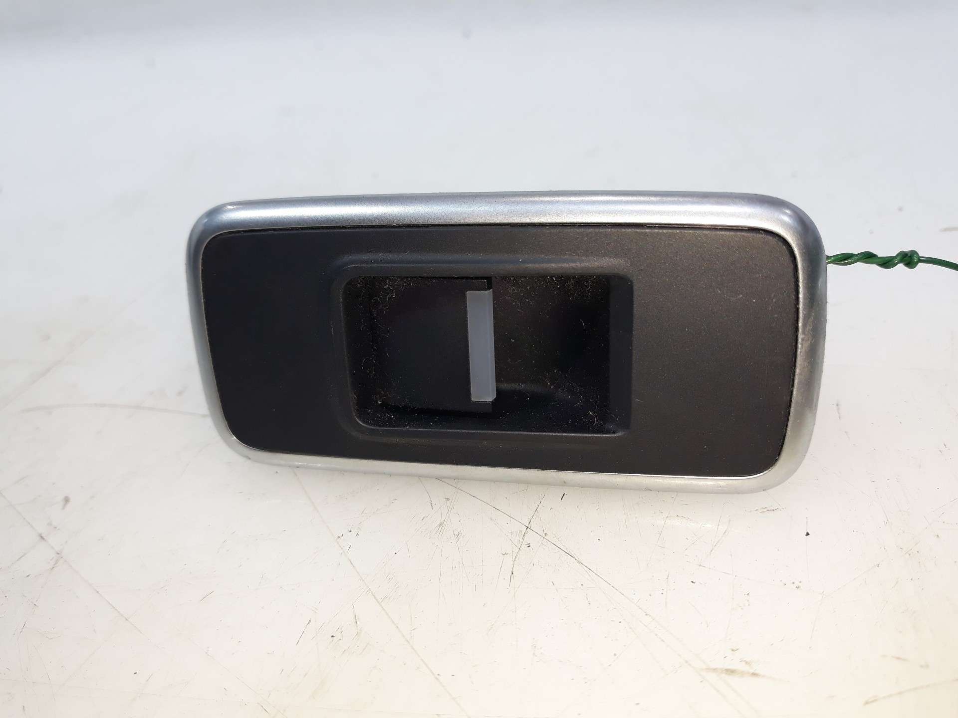 MANDO ELEVALUNAS DELANTERO DERECHO JAGUAR XF II (X260) 2015- (GX7314717AC 1518499)