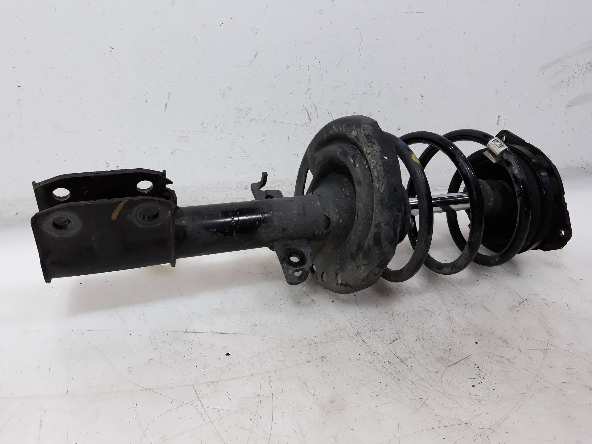 AMORTIGUADOR DELANTERO IZQUIERDO RENAULT SCENIC III 2009-2016 (543022646R 1518689)