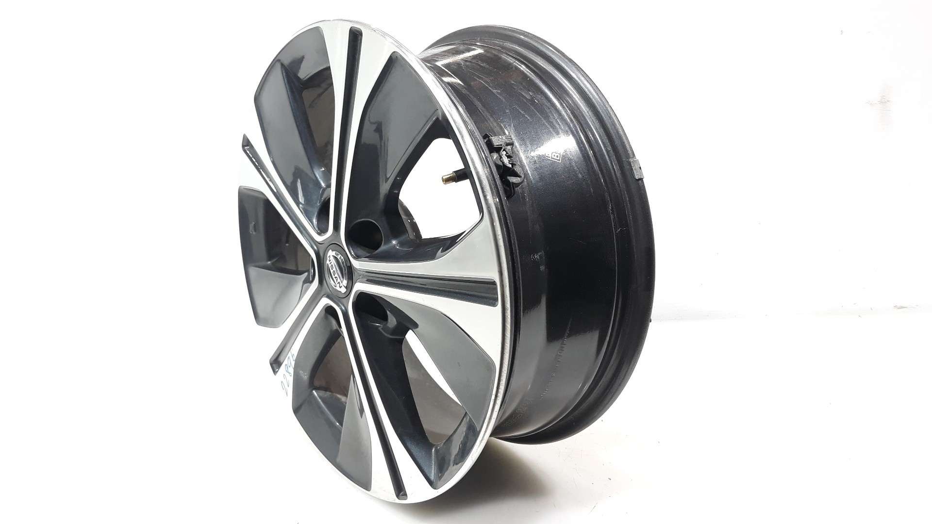 LLANTA NISSAN LEAF 2017- (D0C005SK3A 1626447)