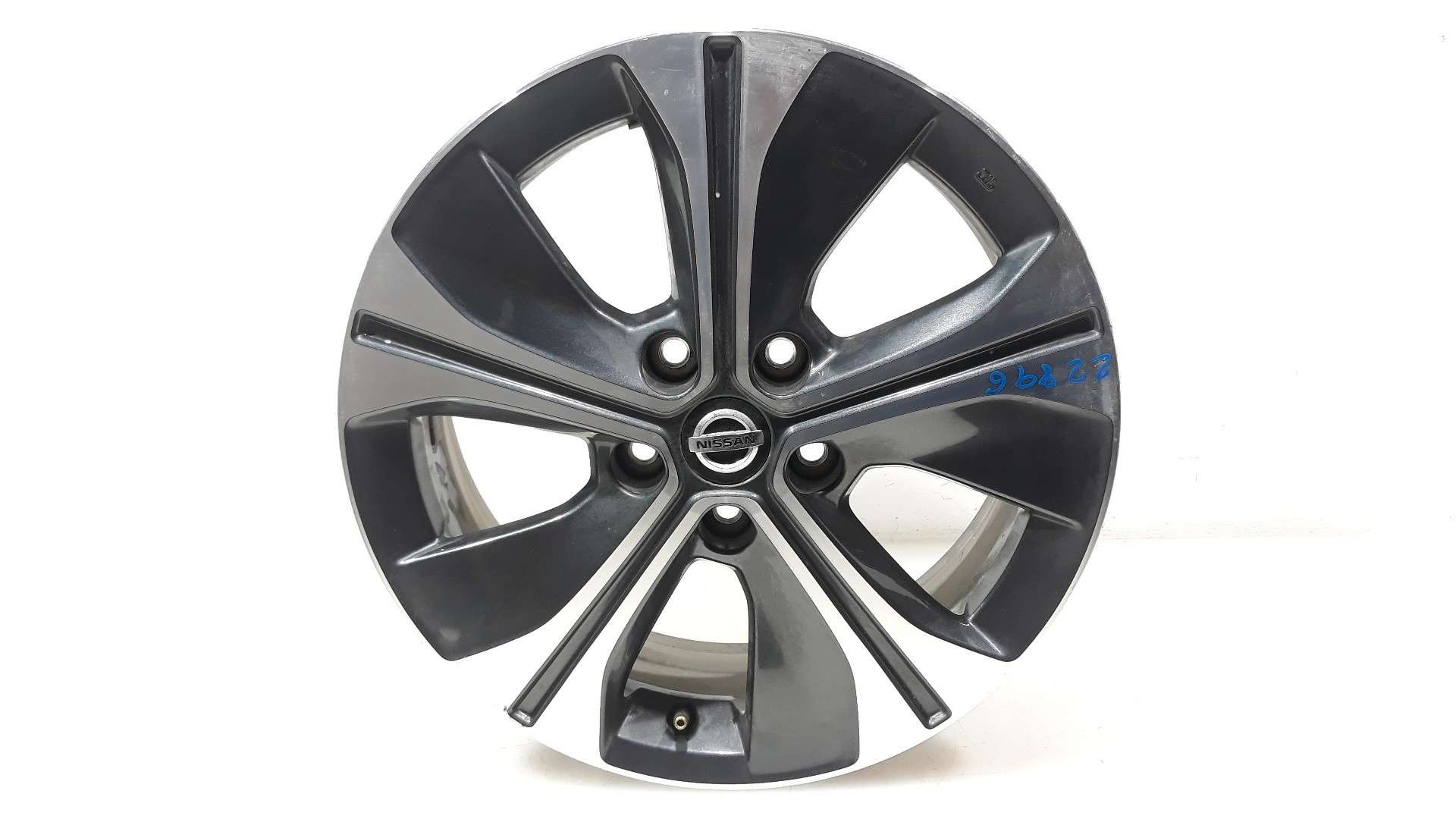 LLANTA NISSAN LEAF 2017- (D0C005SK3A 1626448)