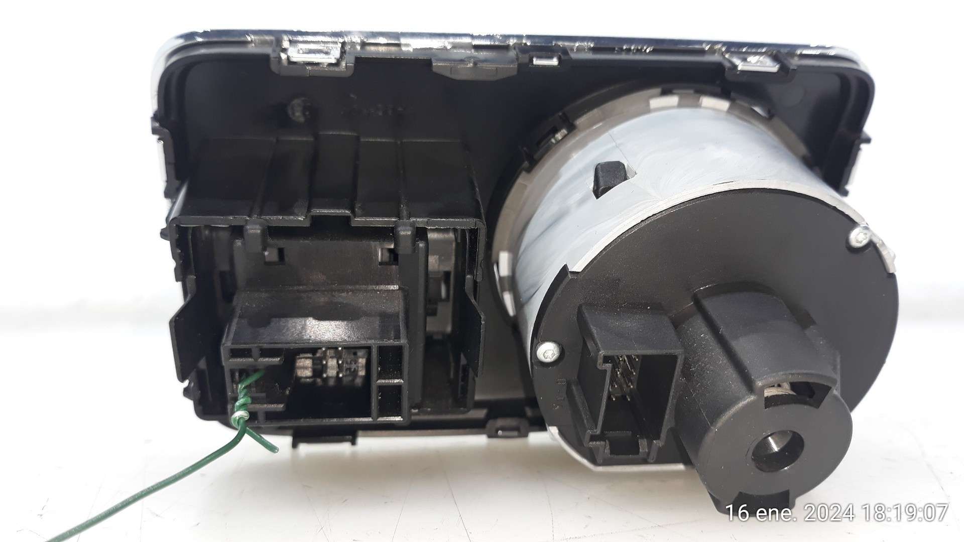 MANDO LUCES SKODA SUPERB COMBI (3T5) 2009-2015 (3T0941431B 1575840)