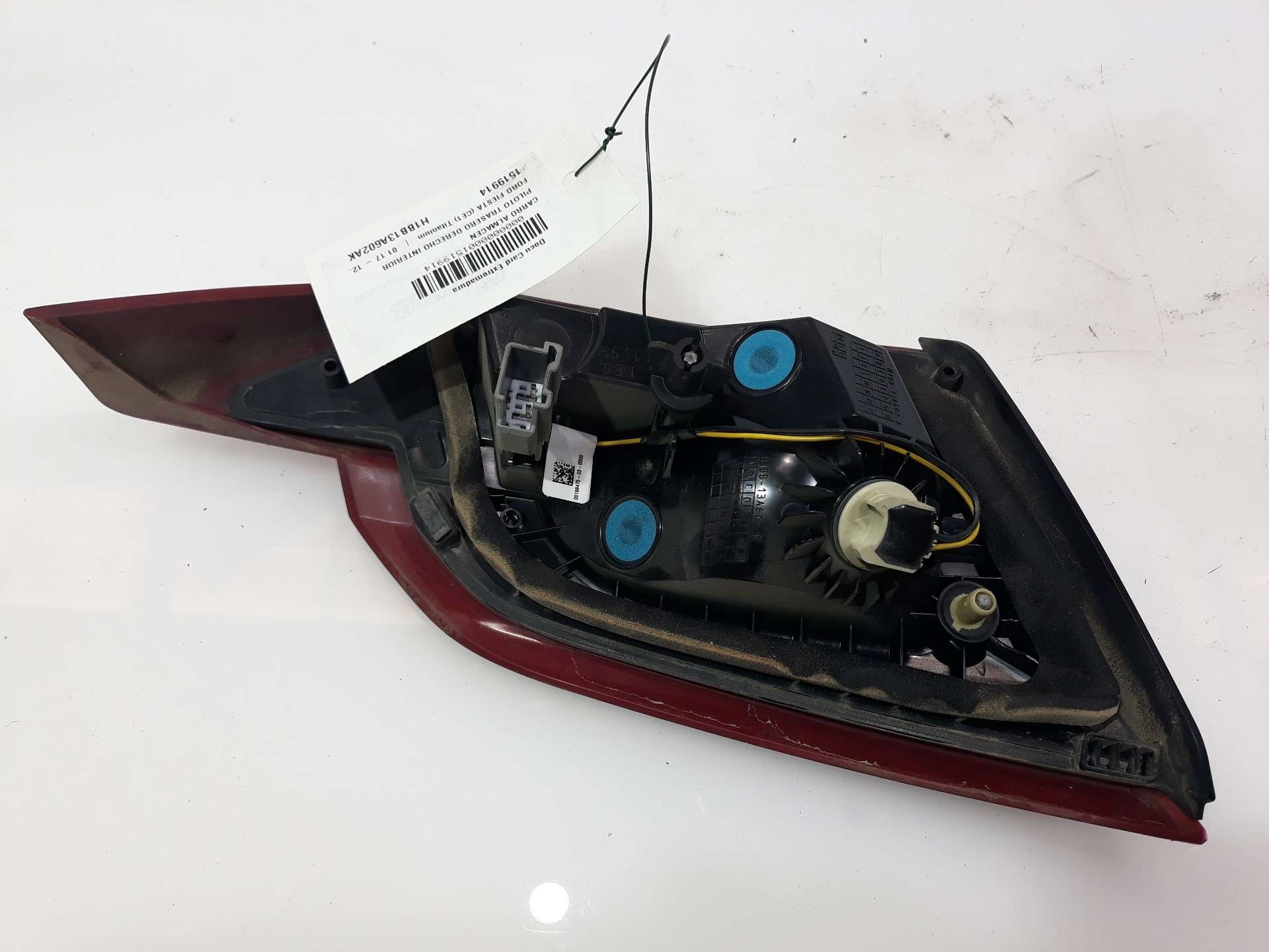 PILOTO TRASERO DERECHO INTERIOR FORD FIESTA (CE1) 2017- (H1BB13A602AK 1519914)