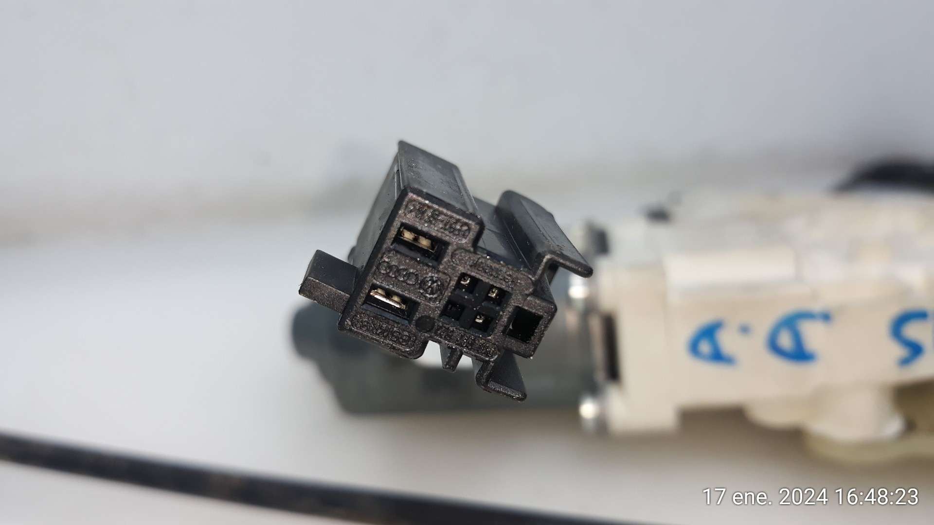 ELEVALUNAS DELANTERO DERECHO SKODA SUPERB COMBI (3T5) 2009-2015 (8K0959802 1575856)