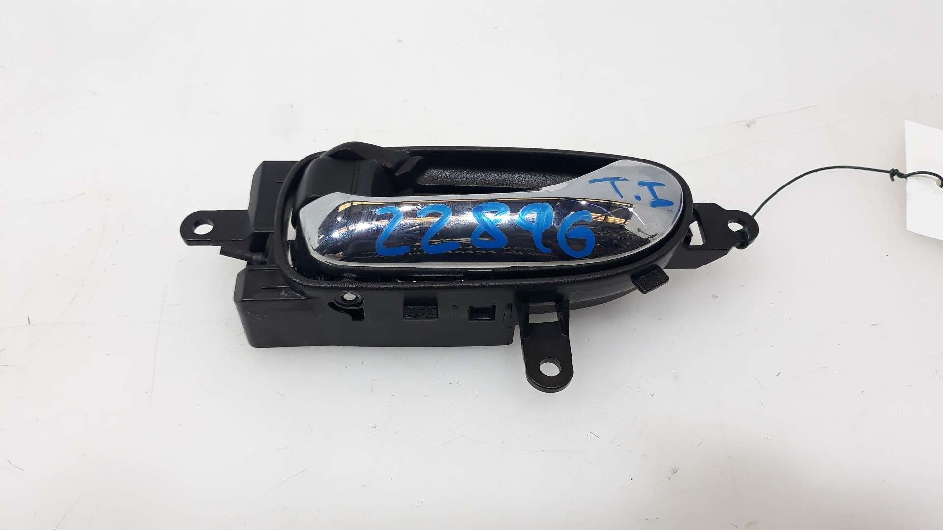 MANETA INTERIOR TRASERA IZQUIERDA NISSAN LEAF 2017- (806711AN9A 1626468)