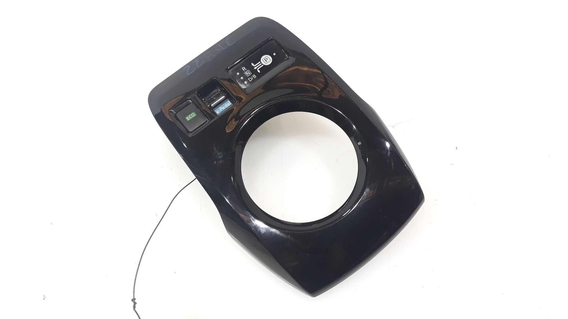 EMBELLECEDOR NISSAN LEAF 2017- (969415SH0A 1626504)