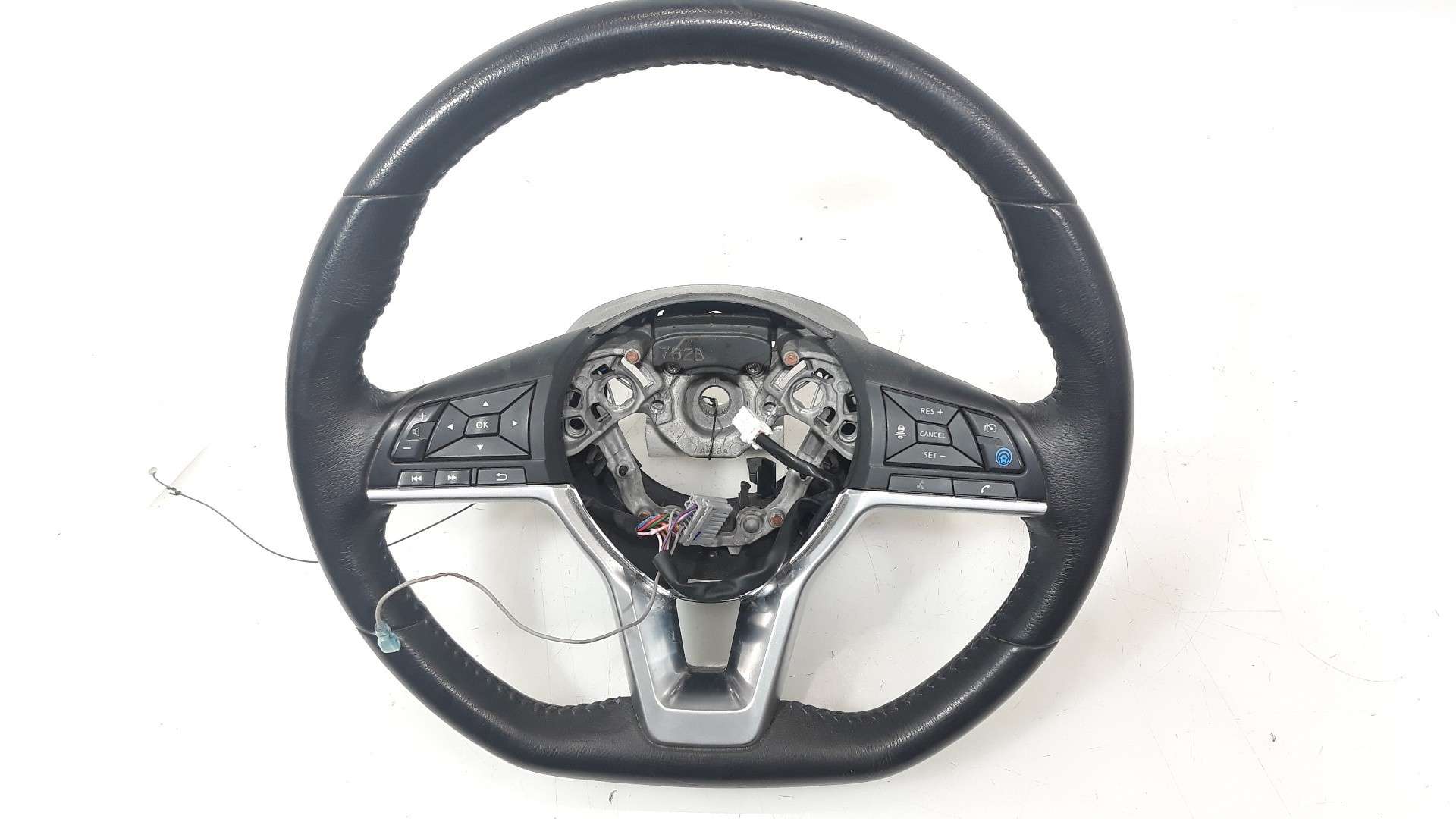 VOLANTE NISSAN LEAF 2017- (8831UM10519 1626511)