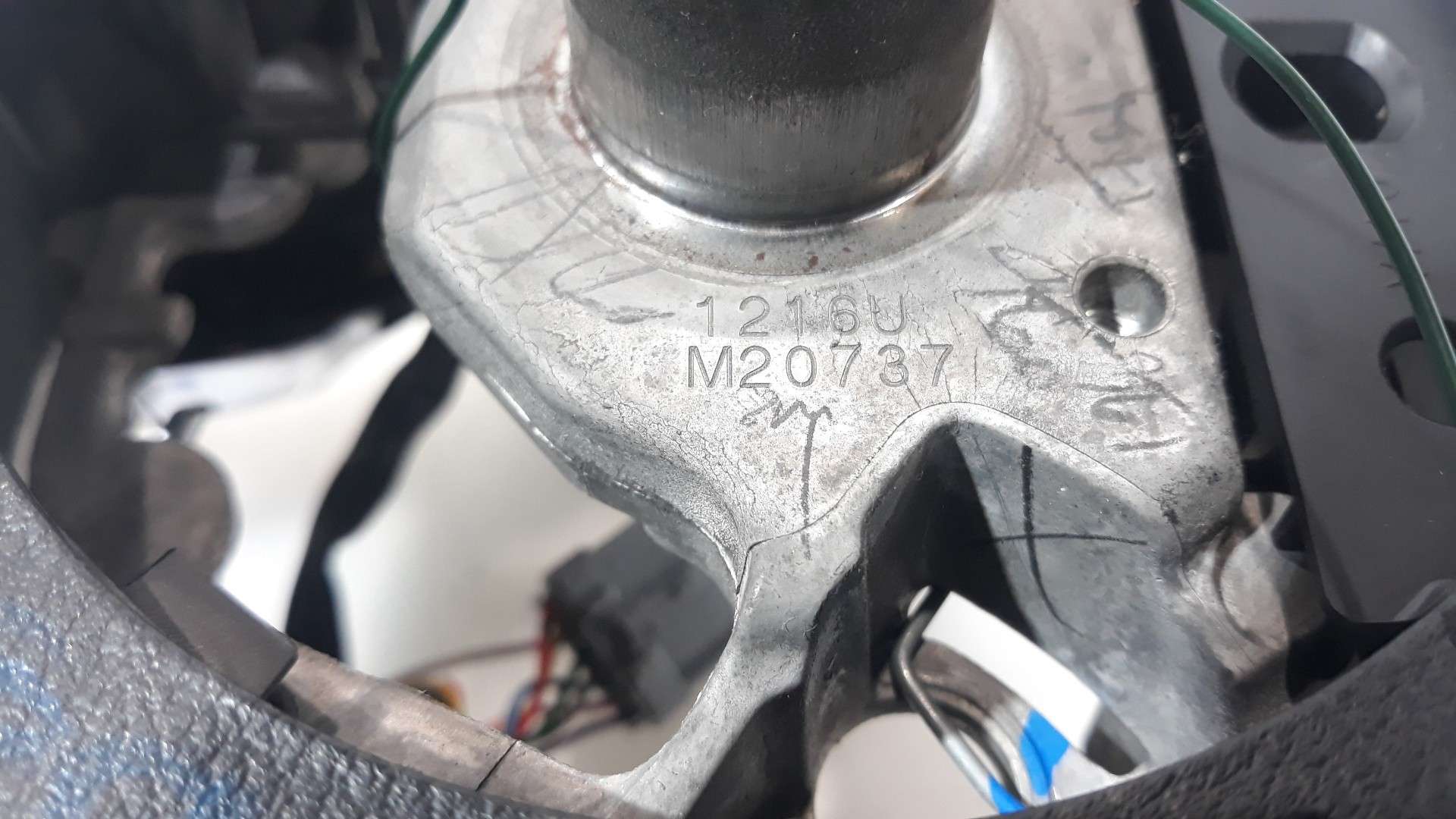 VOLANTE NISSAN LEAF 2017- (8831UM10519 1626511)