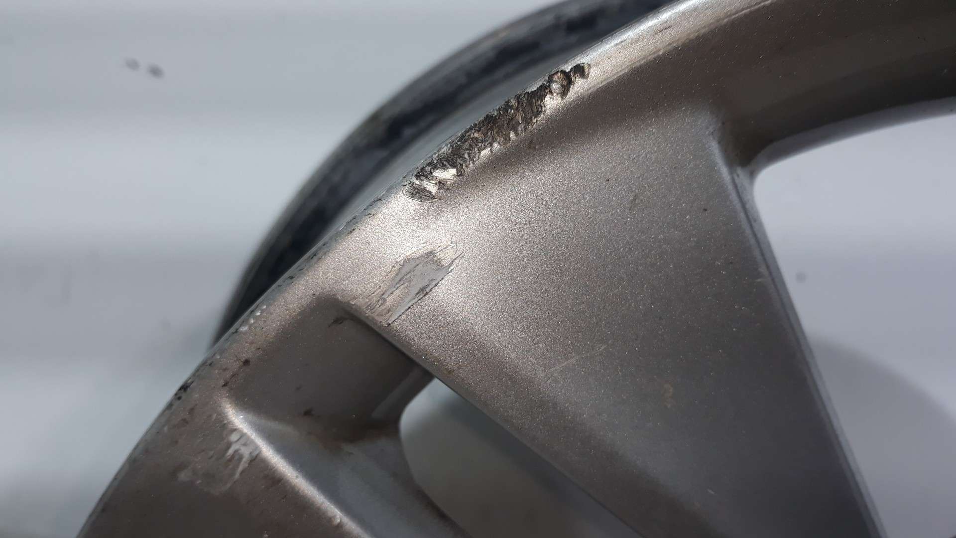 LLANTA OPEL MERIVA B 2010-2017 (13269540 1576148)