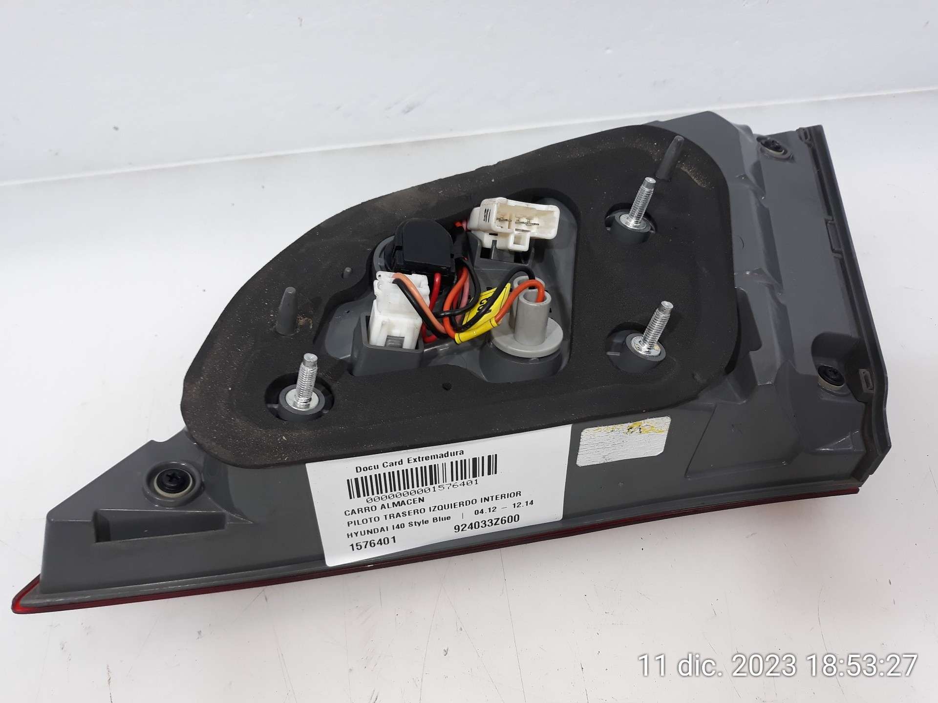 PILOTO TRASERO IZQUIERDO INTERIOR HYUNDAI i40 I (VF) 2012-2019 (924033Z600 1576401)