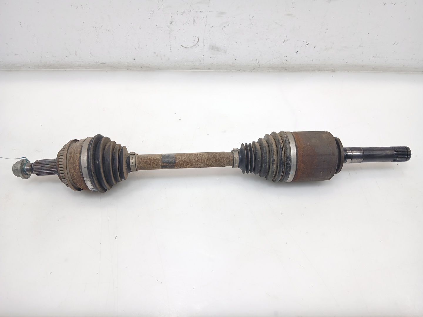 TRANSMISION TRASERA IZQUIERDA LAND ROVER RANGE ROVER SPORT 2005-2011 (LR072063 1674994)