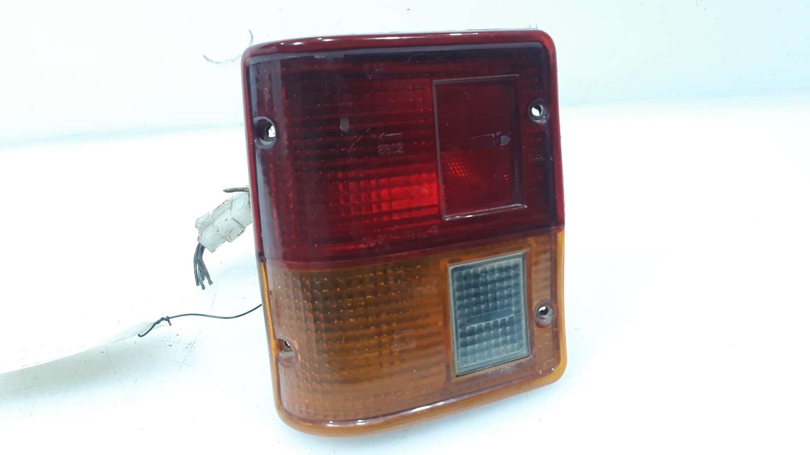 PILOTO TRASERO IZQUIERDO MITSUBISHI MONTERO (L040) 1983- (MB283725 1626757)