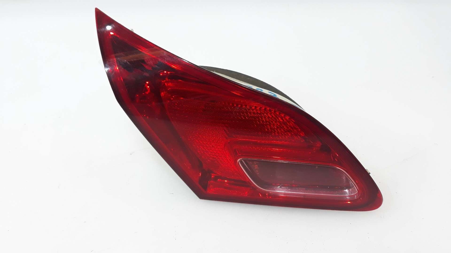 PILOTO TRASERO IZQUIERDO INTERIOR OPEL ASTRA J LIM. 2009-2015 (13306455 1627980)