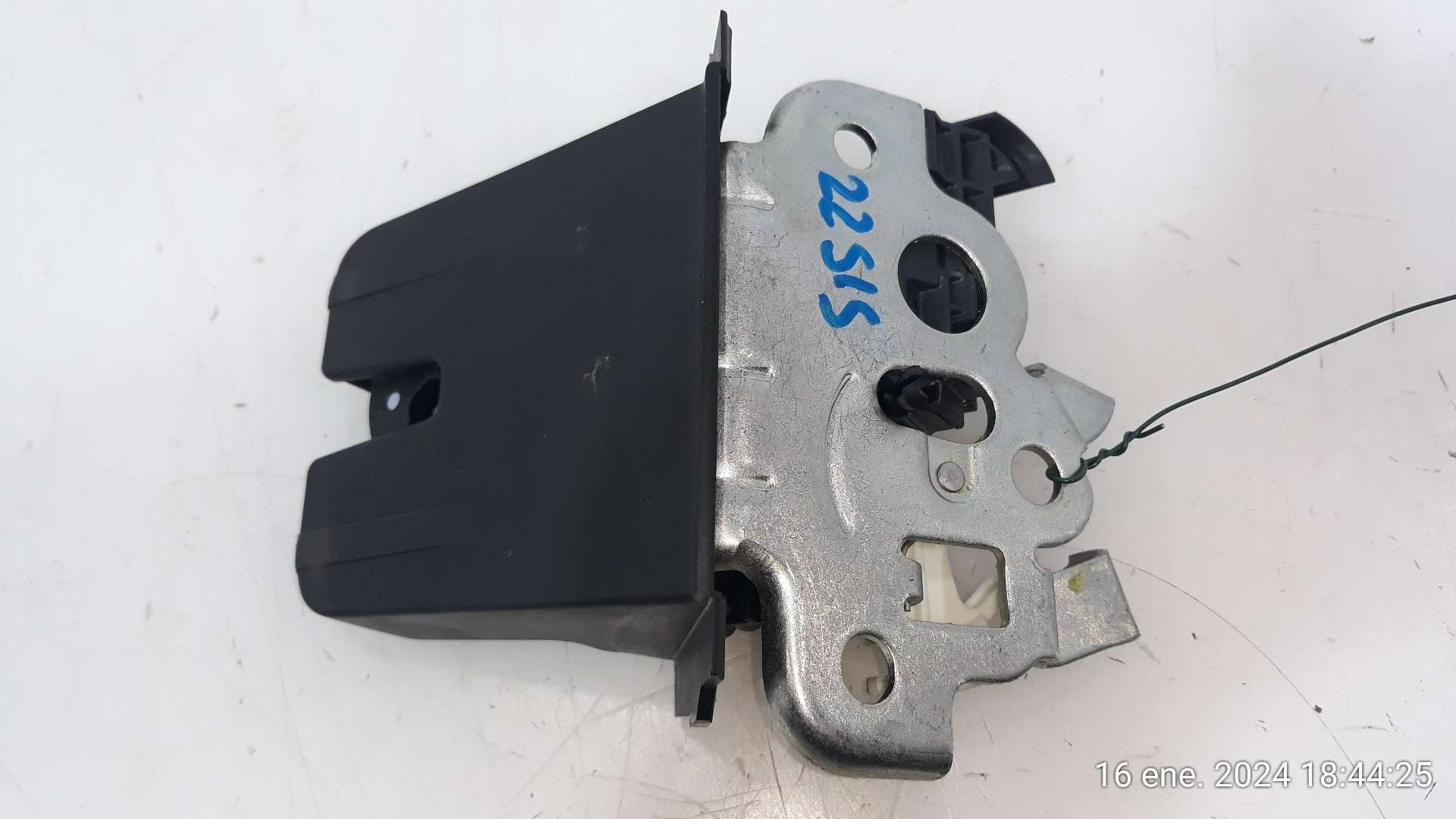 CERRADURA MALETERO / PORTON SKODA SUPERB COMBI (3T5) 2009-2015 (8K3827505 1579546)