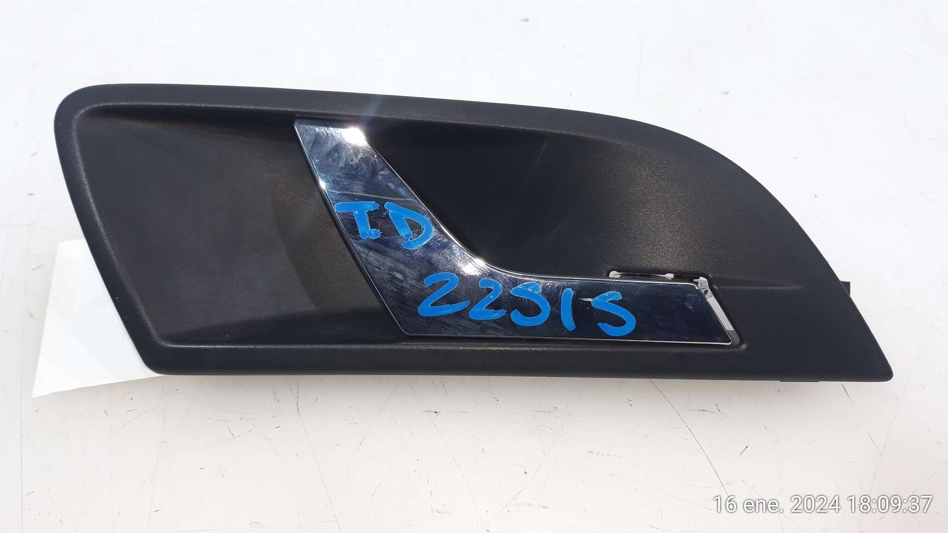 MANETA INTERIOR TRASERA DERECHA SKODA SUPERB COMBI (3T5) 2009-2015 (3T0839222RYP 1579577)