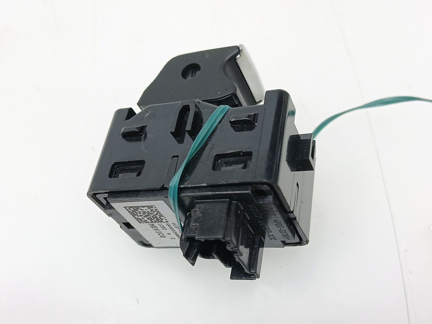 MANDO ELEVALUNAS TRASERO DERECHO FORD PUMA (J2K, CF7) 2019- (2490173 1683631)