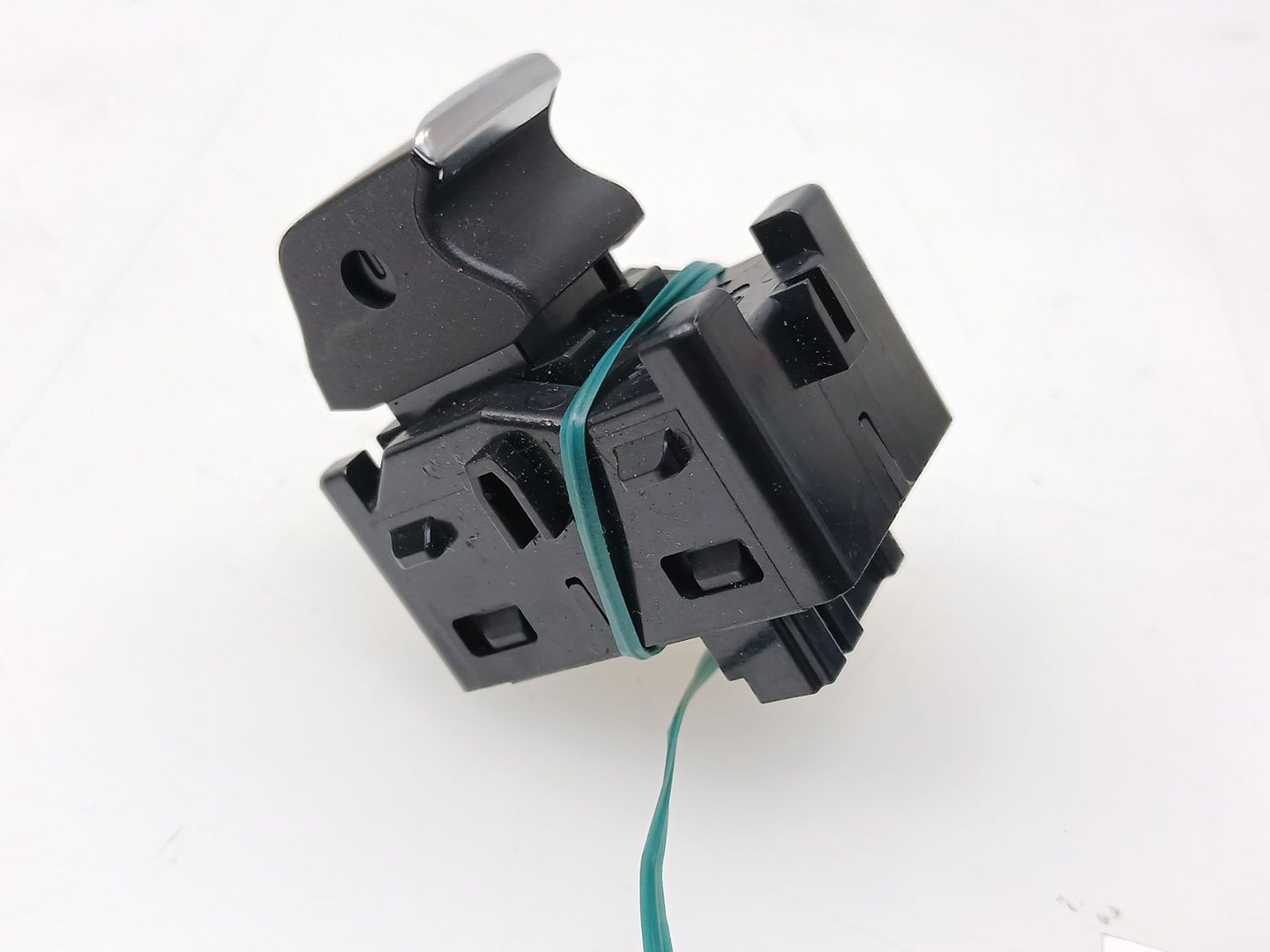 MANDO ELEVALUNAS TRASERO IZQUIERDO FORD PUMA (J2K, CF7) 2019- (2490173 1683632)