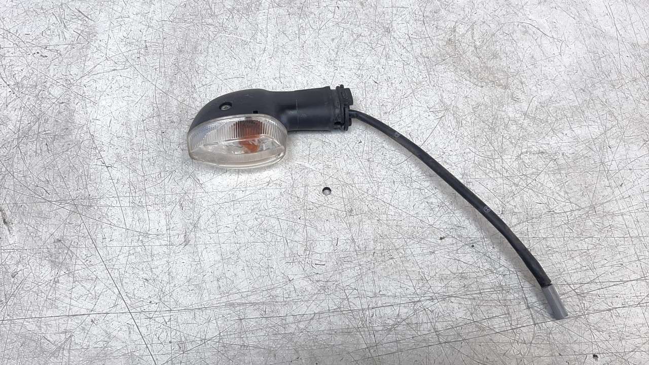 PILOTO DELANTERO IZQUIERDO 2PN8331000 