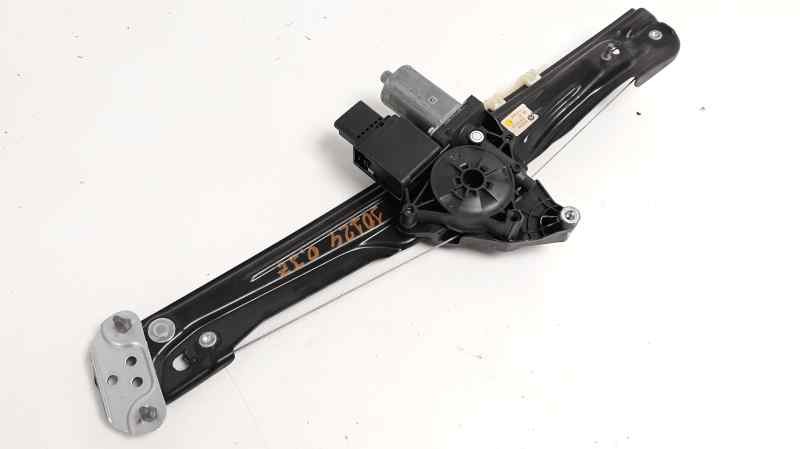 ELEVALUNAS DELANTERO IZQUIERDO 39187595 98820P1T21 