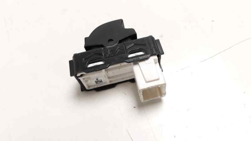 MANDO ELEVALUNAS TRASERO IZQUIERDO 13483539 