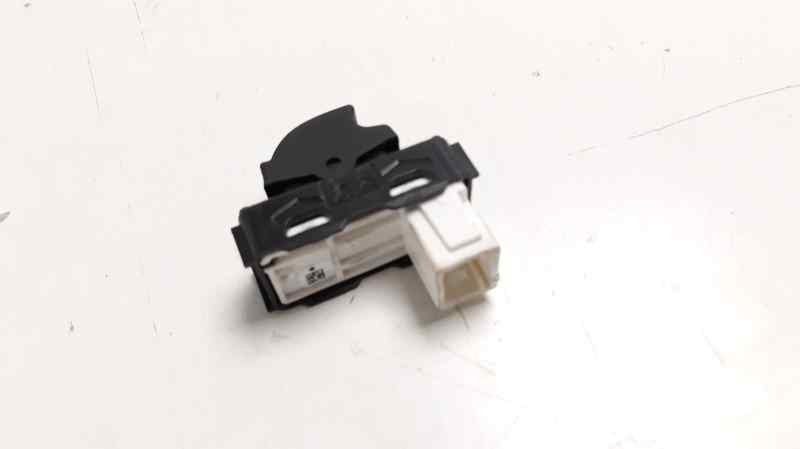 MANDO ELEVALUNAS DELANTERO DERECHO 13483539 