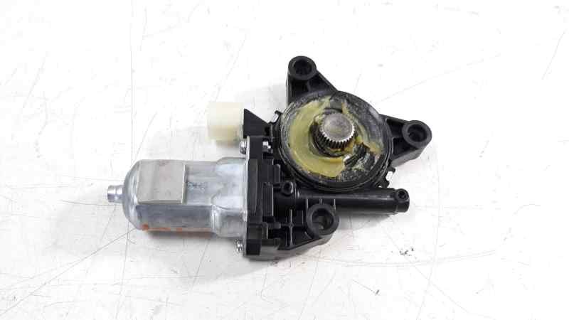 MOTOR ELEVALUNAS DELANTERO DERECHO KIA SOUL ( ) 2014- (82460B2000 984239)