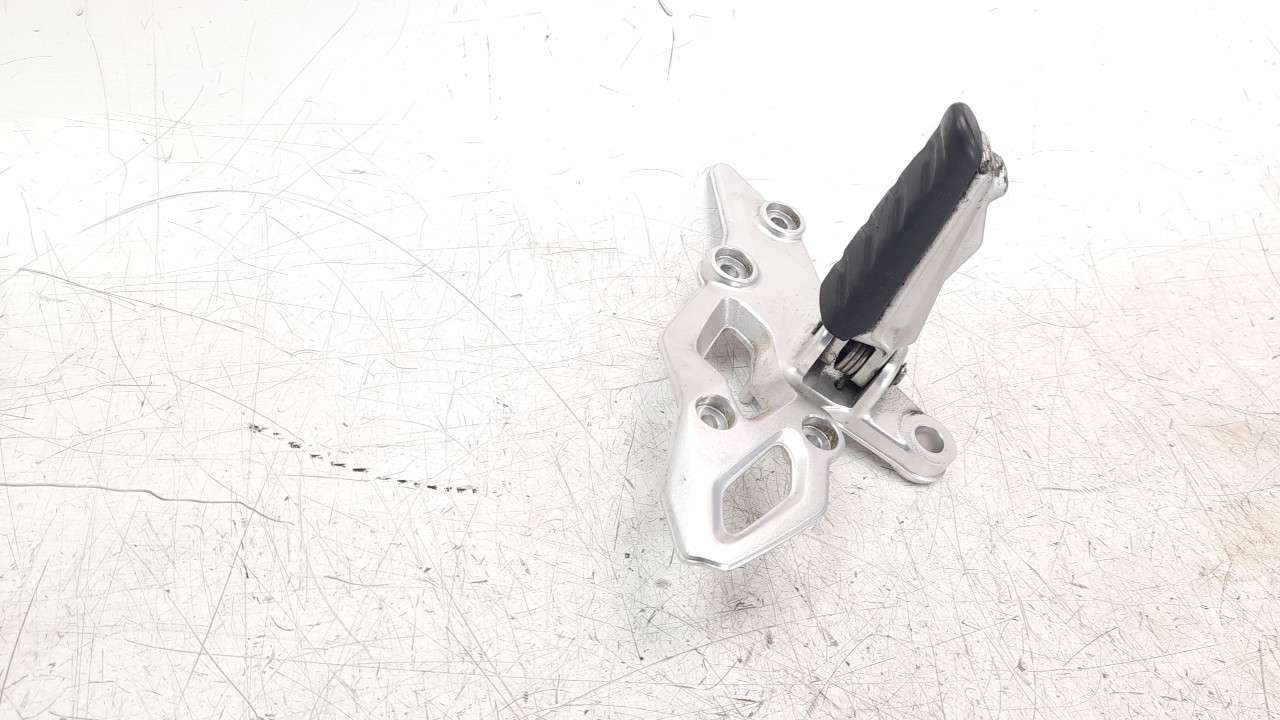 ESTRIBO LATERAL BMW R 1200 R 2015-2019 (46718540797 1424293)