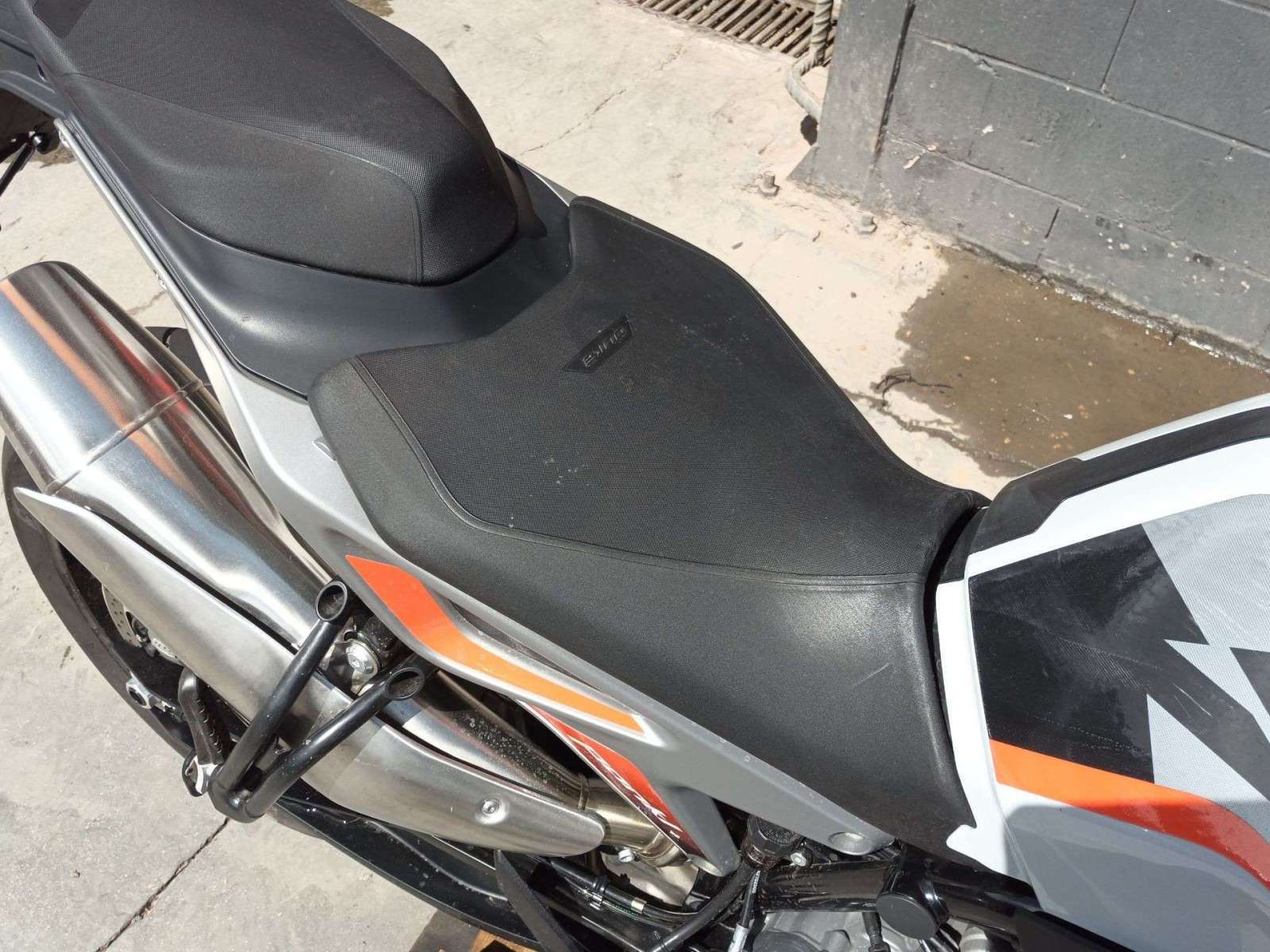 ASIENTO KTM DUKE - (C90707040000 1442941)