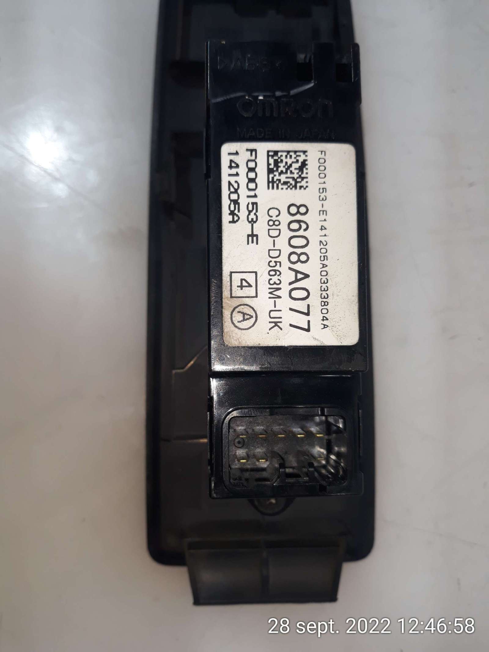 MANDO ELEVALUNAS DELANTERO DERECHO MITSUBISHI COLT VI (Z3_A, Z2_A) 2002-2012 (8608A077 1466565)