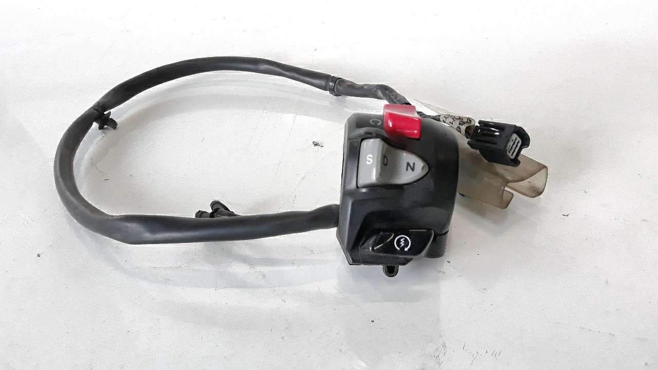 PIÑA LUCES DERECHA HONDA NC 750 2016- (35135MKWD01 1275257)