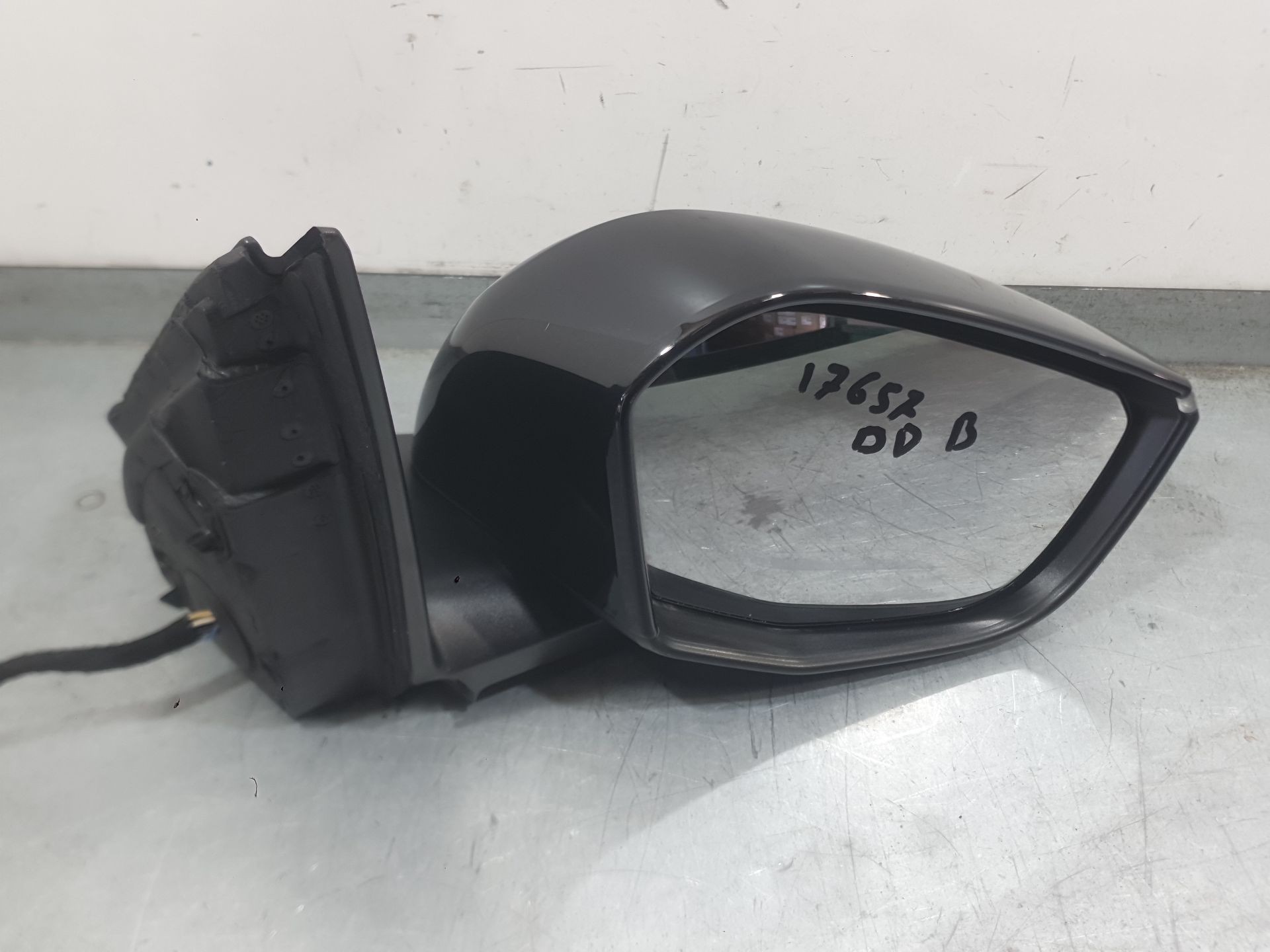 RETROVISOR DERECHO 1682090880 ELECTRICO C/ LUZ CORTESÍA  (F)