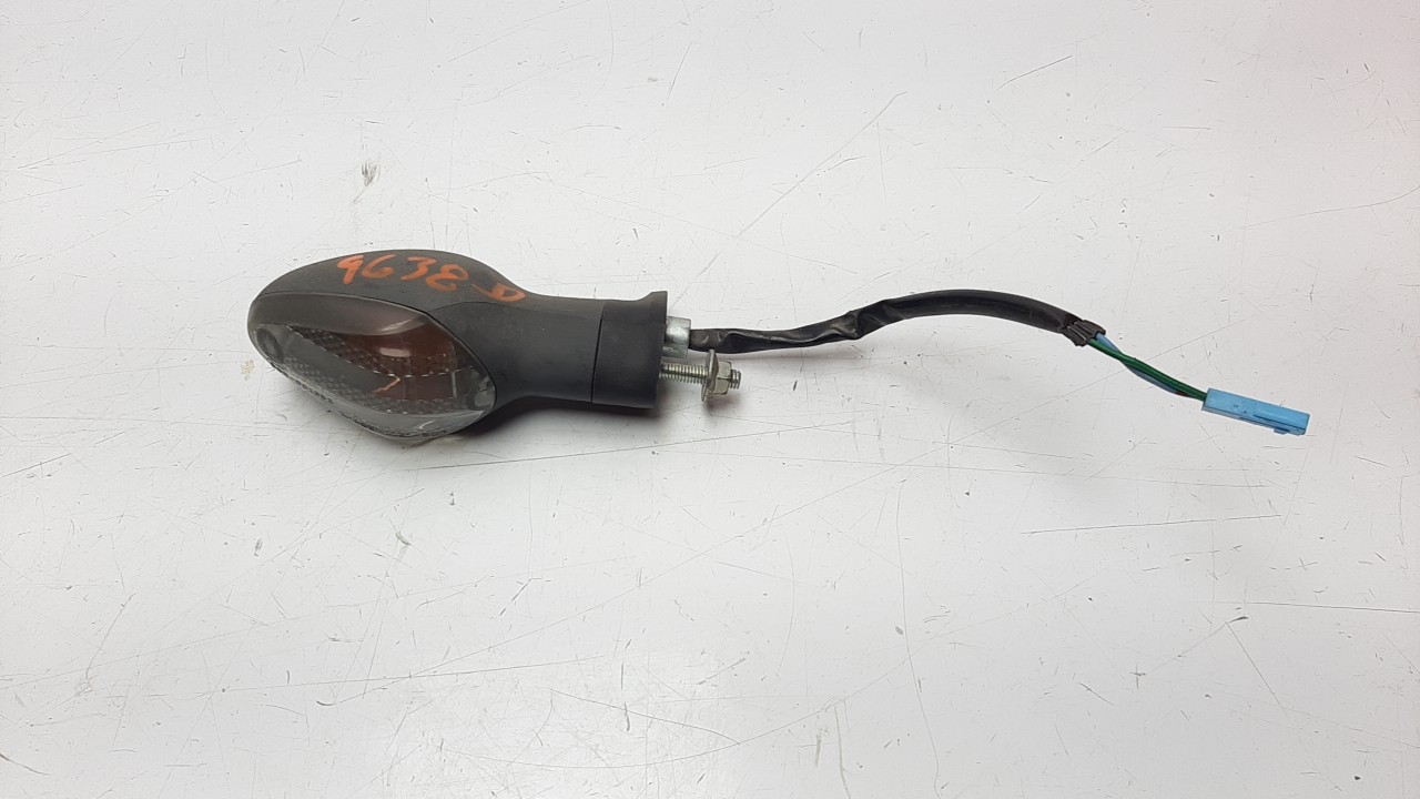 PILOTO DELANTERO DERECHO REF 